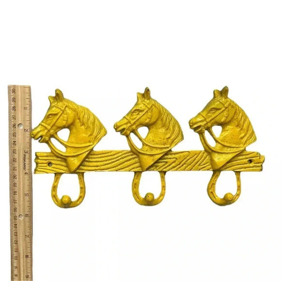 CAST IRON Yellow 3 Headed Horse Wall Hook for Hats, Coats, Umbrella, Keys - Picture 4 of 4